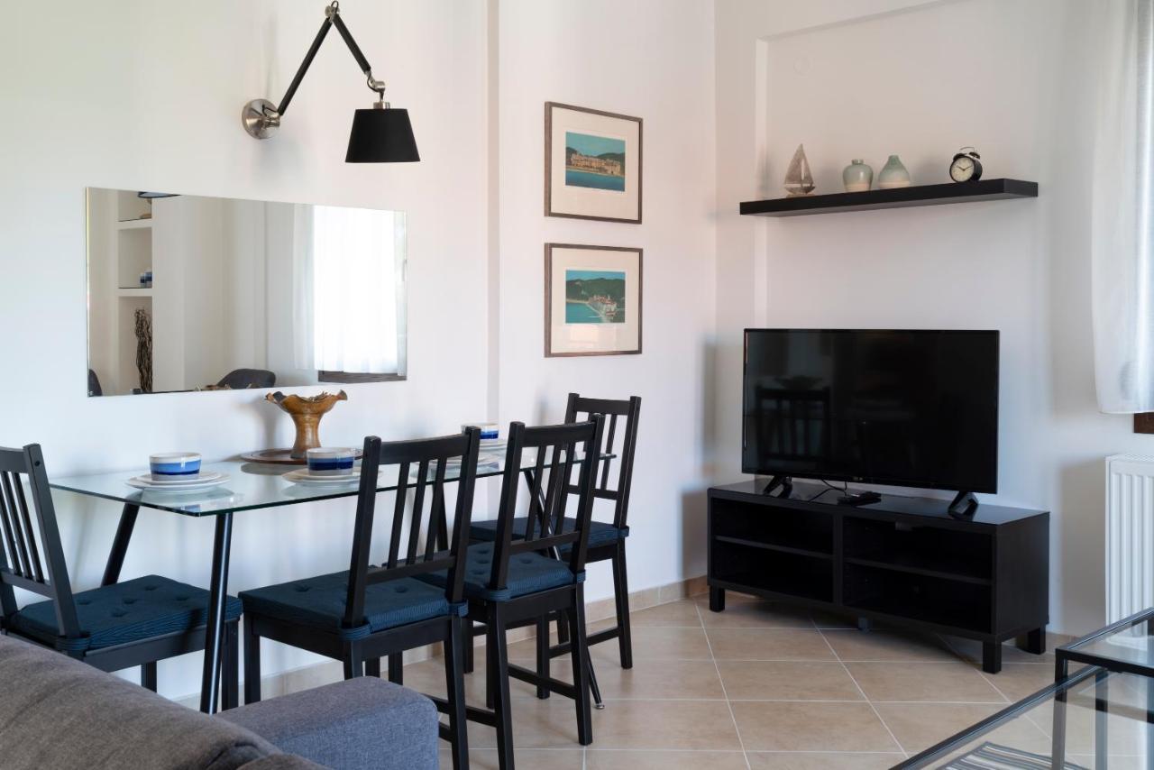 Alexandros Maisonettes & Apartments Nea Moudania Exterior photo