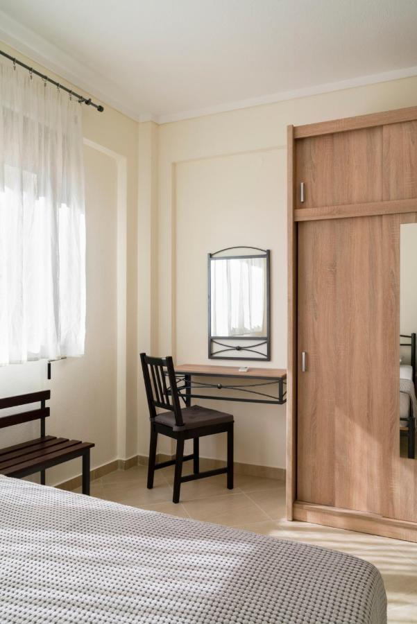 Alexandros Maisonettes & Apartments Nea Moudania Exterior photo